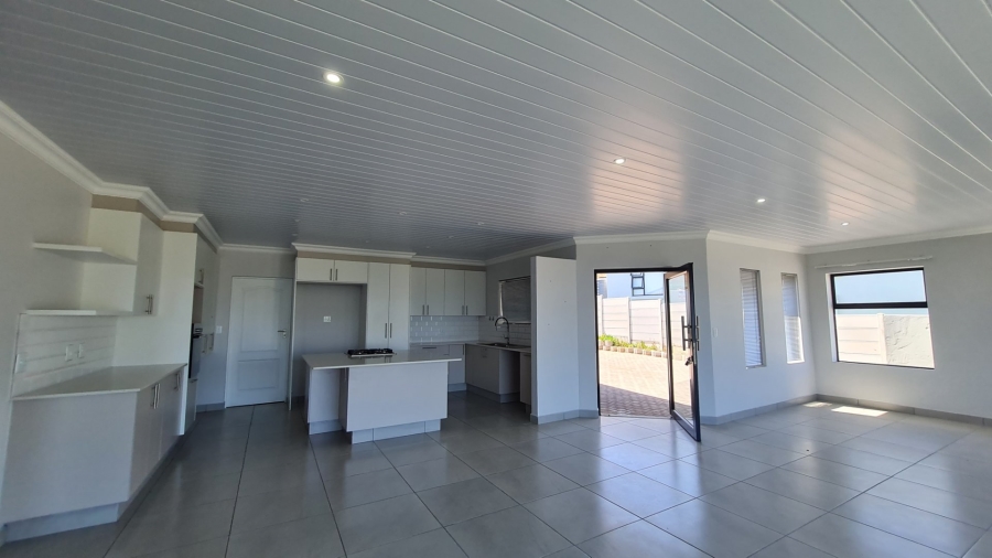3 Bedroom Property for Sale in Dana Bay Western Cape